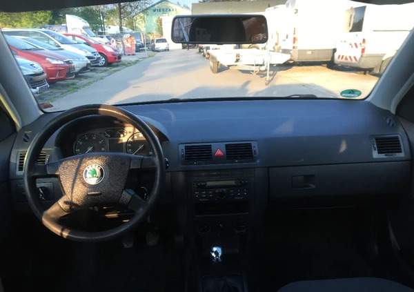 Skoda Fabia cena 7500 przebieg: 226000, rok produkcji 2004 z Sośnicowice małe 781